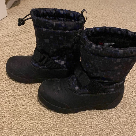 Northside kids size 12 snow boots - Picture 2 of 5